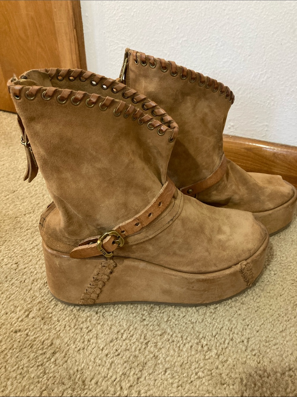 A.S.98 Tan Suede Platform Sandal Ankle Boots NWOT size 7